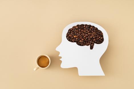 Cafeaua ne menține creierul alert și noaptea. Ce au descoperit cercetătorii despre impactul cofeinei în timpul somnului