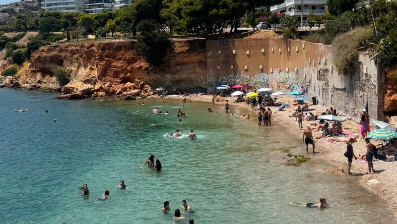 Maria Țăpușă, vacanță între prietene, joburi și apusuri grecești: „Mi-am dat seama cât de adaptabilă pot fi”