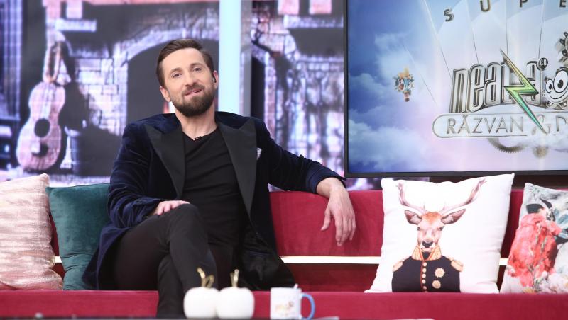 Dani Oțil, surpriză emoționantă din partea fiului și soției sale. Prezentatorul TV a împlinit 45 de ani. Cum a fost filmat
