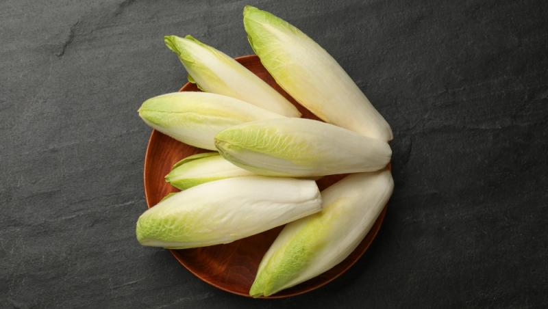 Ghidul salatelor. Tot ce trebuie să știi despre frunzele tale verzi preferate