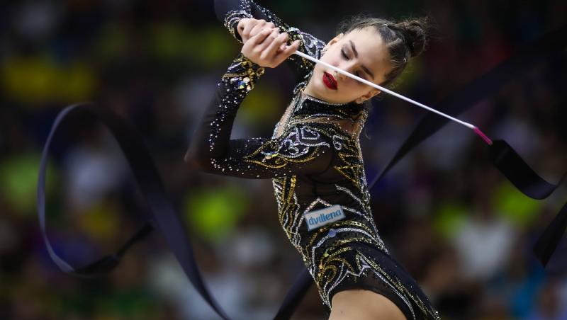 Cine e Amalia Lică. Adolescenta scrie istorie pentru România la gimnastica ritmică după 33 de ani
