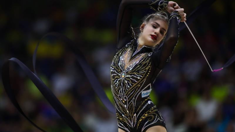 Cine e Amalia Lică. Adolescenta scrie istorie pentru România la gimnastica ritmică după 33 de ani