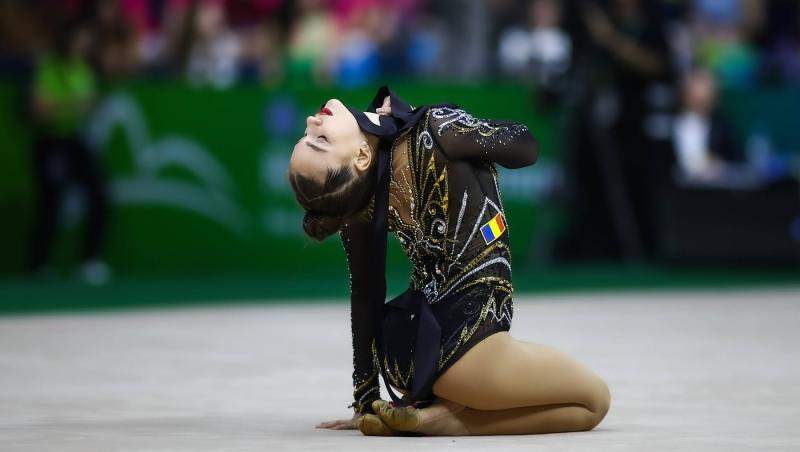 Cine e Amalia Lică. Adolescenta scrie istorie pentru România la gimnastica ritmică după 33 de ani