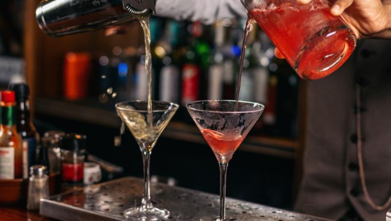 O tânără a orbit după ce a consumat un cocteil în Bali. Ce conținea băutura