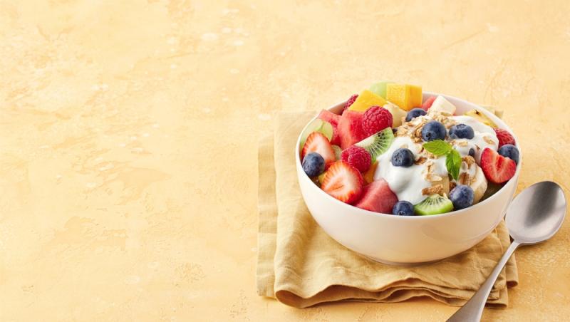 Idei de salate pentru mic dejun. Cum să consumi fibre de la prima masă a zilei