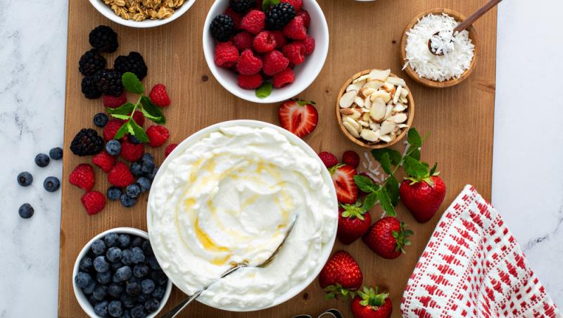 Idei de salate pentru mic dejun. Cum să consumi fibre de la prima masă a zilei