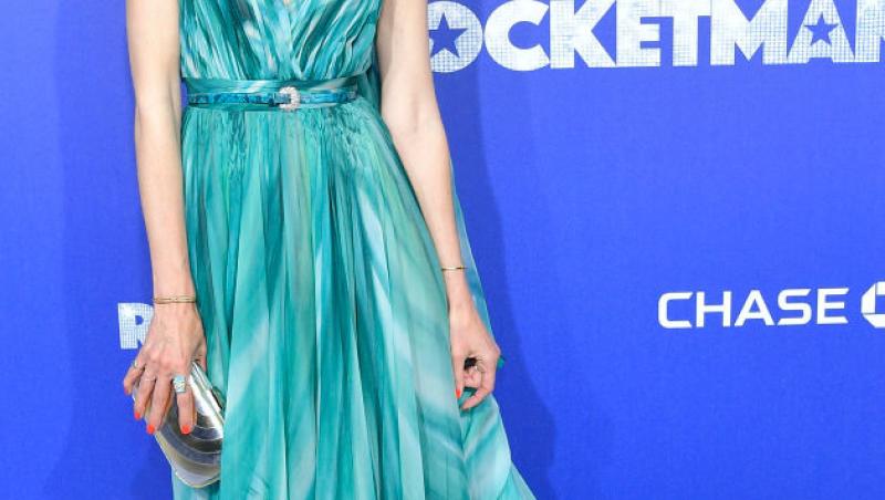 Cum arată Claudia Schiffer la 55 de ani. Supermodelul a pozat într-un costum de baie de aproape 1000 de dolari