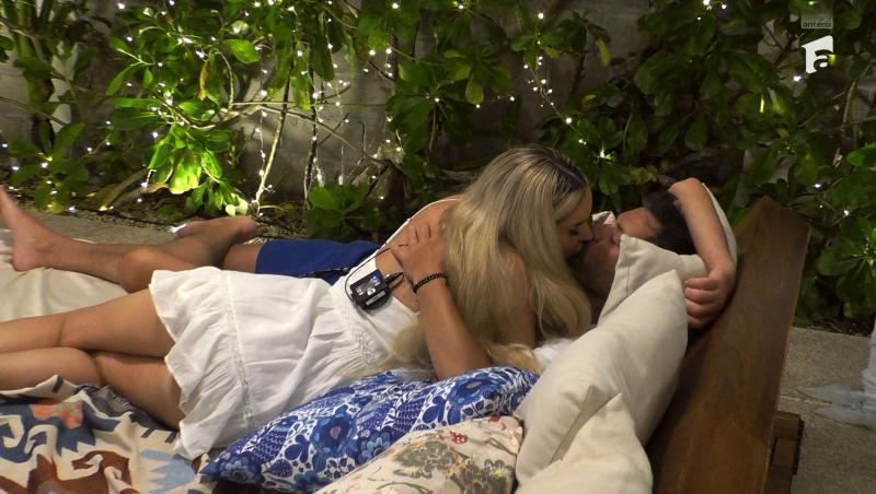 Insula Iubirii, 26 august 2025. Marius Avram a oficializat relația cu Oana Monea după prima noapte petrecută în dormitor