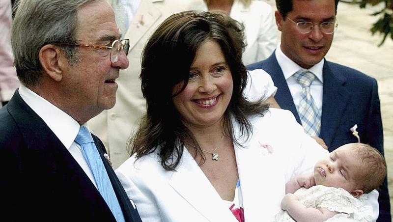 A părăsit familia regală pentru un om de rând. Cine este Prințesa care se iubește cu un bărbat mai tânăr decât ea