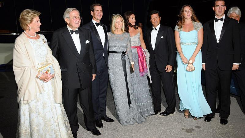 A părăsit familia regală pentru un om de rând. Cine este Prințesa care se iubește cu un bărbat mai tânăr decât ea