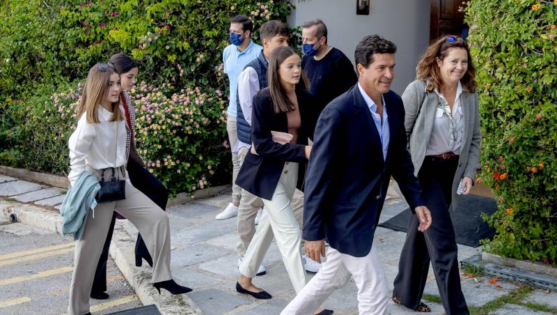 A părăsit familia regală pentru un om de rând. Cine este Prințesa care se iubește cu un bărbat mai tânăr decât ea