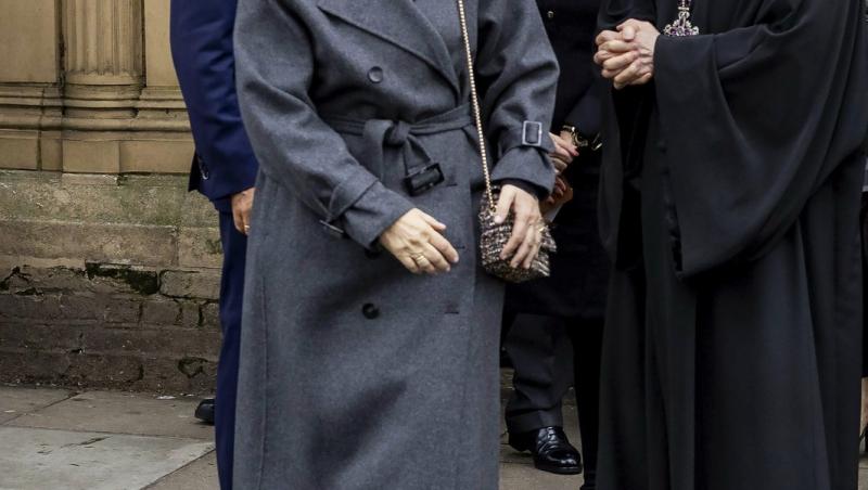 A părăsit familia regală pentru un om de rând. Cine este Prințesa care se iubește cu un bărbat mai tânăr decât ea