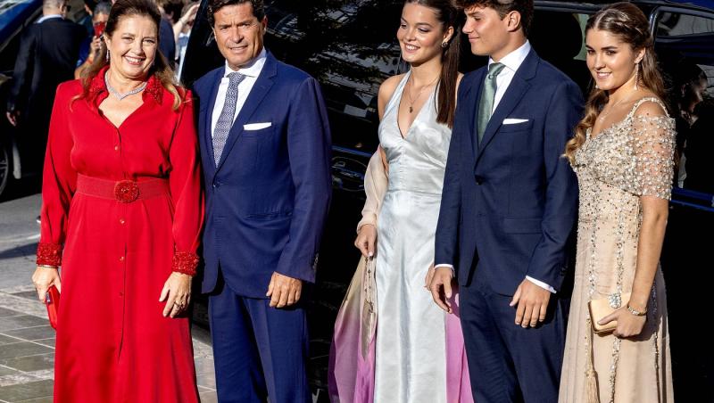 A părăsit familia regală pentru un om de rând. Cine este Prințesa care se iubește cu un bărbat mai tânăr decât ea