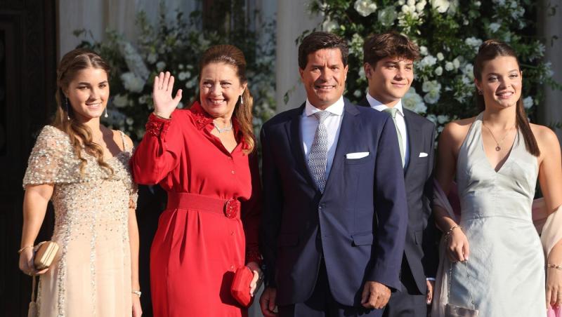 A părăsit familia regală pentru un om de rând. Cine este Prințesa care se iubește cu un bărbat mai tânăr decât ea