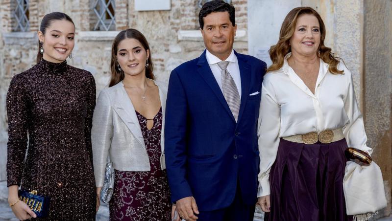 A părăsit familia regală pentru un om de rând. Cine este Prințesa care se iubește cu un bărbat mai tânăr decât ea