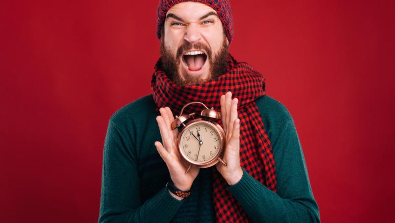 Trecem la ora de iarnă mai devreme în 2025. Pe ce dată dăm ceasurile înapoi