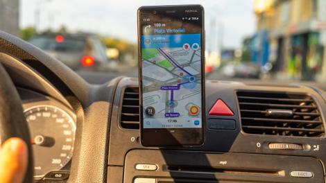 Waze și Google Maps nu vor mai funcționa pe aceste telefoane din 2025. Ce smartphone-uri Android și iPhone sunt afectate