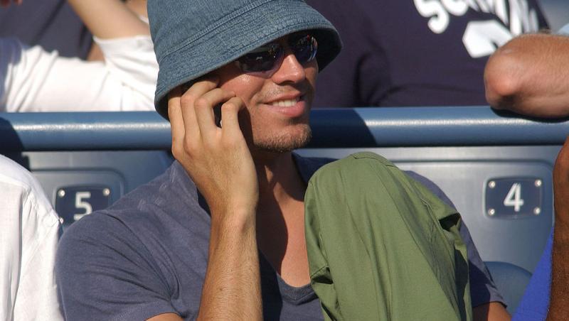 Enrique Iglesias, tată pentru a patra oară la 50 de ani. El și Anna Kournikova sunt împreună de aproape 25 de ani