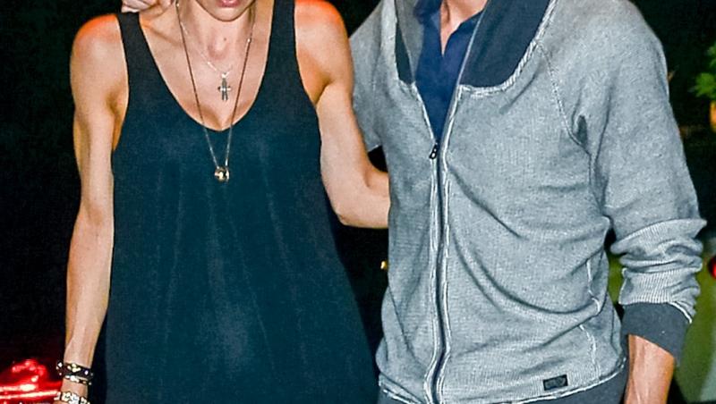 Enrique Iglesias, tată pentru a patra oară la 50 de ani. El și Anna Kournikova sunt împreună de aproape 25 de ani