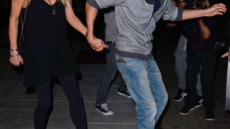 Enrique Iglesias, tată pentru a patra oară la 50 de ani. El și Anna Kournikova sunt împreună de aproape 25 de ani