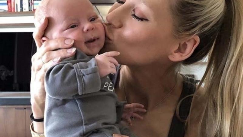 Enrique Iglesias, tată pentru a patra oară la 50 de ani. El și Anna Kournikova sunt împreună de aproape 25 de ani