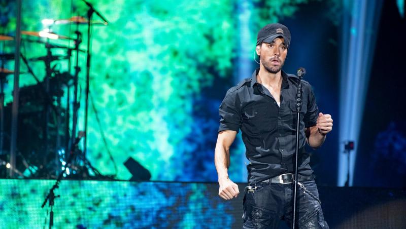 Enrique Iglesias, tată pentru a patra oară la 50 de ani. El și Anna Kournikova sunt împreună de aproape 25 de ani