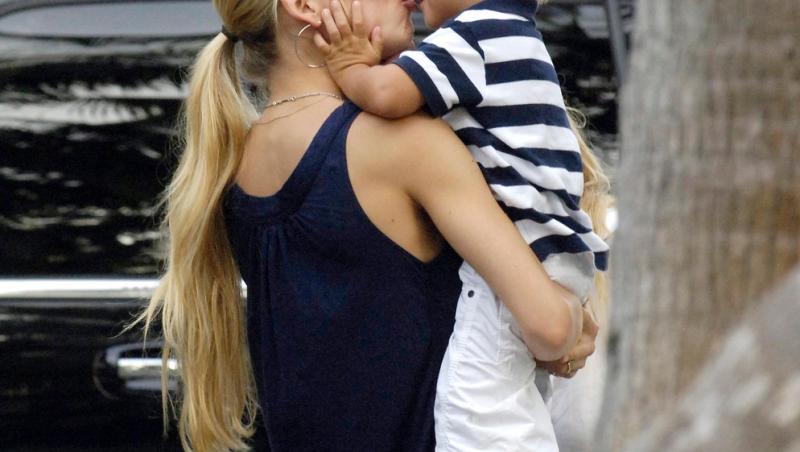 Enrique Iglesias, tată pentru a patra oară la 50 de ani. El și Anna Kournikova sunt împreună de aproape 25 de ani