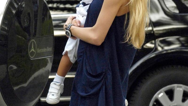 Enrique Iglesias, tată pentru a patra oară la 50 de ani. El și Anna Kournikova sunt împreună de aproape 25 de ani