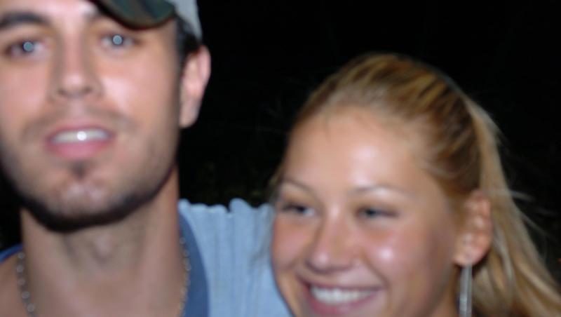 Enrique Iglesias, tată pentru a patra oară la 50 de ani. El și Anna Kournikova sunt împreună de aproape 25 de ani