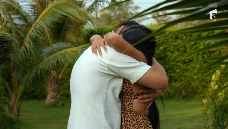 Cererea în căsătorie a Ionelei a schimbat părerea internauților despre George. Ce spun acum despre el: „din masculul înfumurat...”