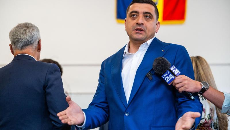 George Simion și soția sa, Ilinca, au sărbătorit trei ani de la nunta lor. Ea a arătat o poză nouă de cuplu: „Trei ani de iubire”