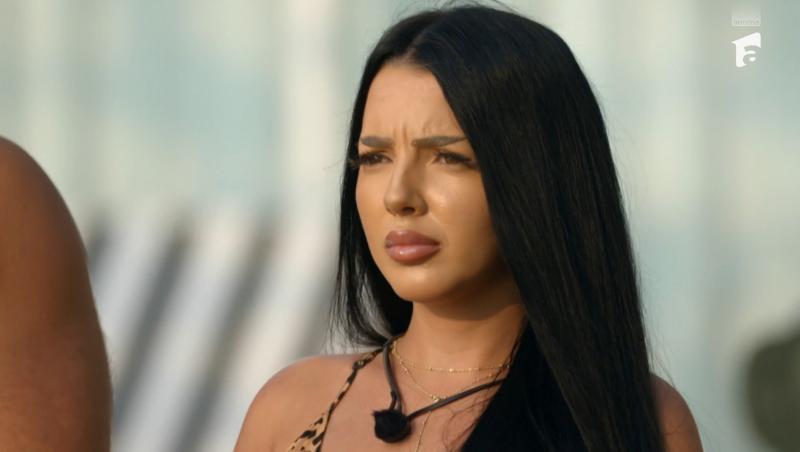 Ionela Coșa și-a făcut o schimbare la înfățișare după ce Oana Monea a criticat-o în online. Cum a reacționat ispita după retuș