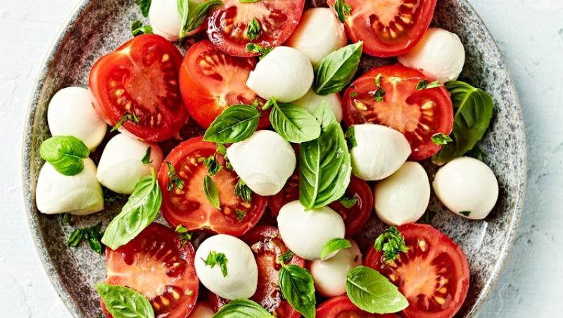 Idei de salate pentru copii. Rețete delicioase și sănătoase pentru cei mici