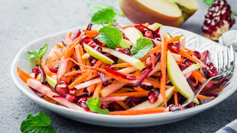 Idei de salate pentru copii. Rețete delicioase și sănătoase pentru cei mici