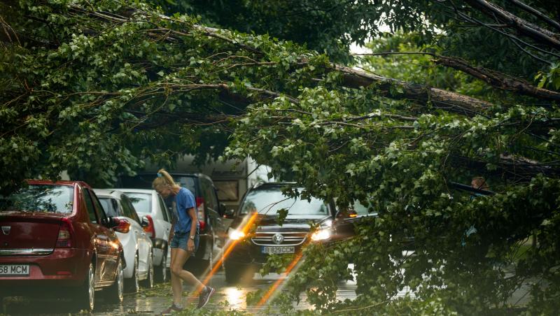 Cod galben de furtuni puternice în țară! Ce județe sunt afectate și cât timp e valabilă avertizarea meteo