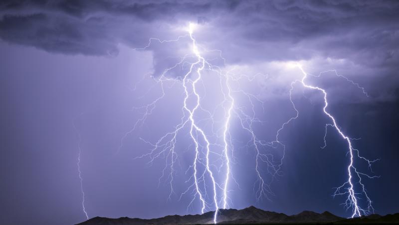 Cod galben de furtuni puternice în țară! Ce județe sunt afectate și cât timp e valabilă avertizarea meteo