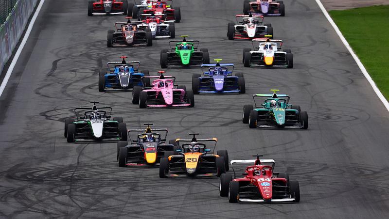 Cursa din Formula 1™ pentru Marele Premiu al Olandei a fost pe Antena 1 și în AntenaPLAY. Oscar Piastri a câștigat pe Zandvoort