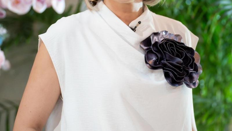 Cum arată Mirela Vaida în costum de baie, la 43 de ani. Cum s-a filmat vedeta în vacanța din Italia: „Am și eu zone cu celulită”