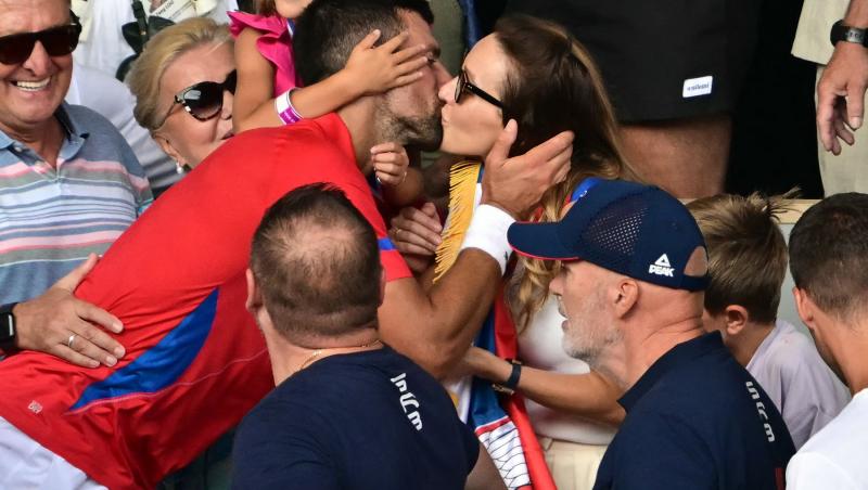 Novak Djokovic nu și-a putut dezlipi mâinile de pe soția sa. Cum arată Jelena, partenera jucătorului sârb, în costum de baie