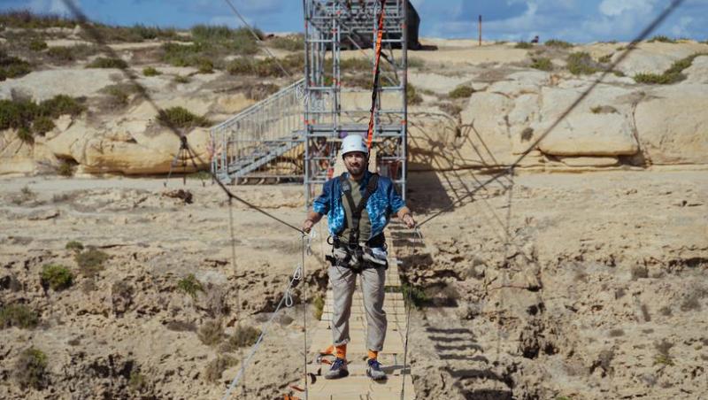 Gabriela Prisăcariu, pentru prima dată în vacanță doar cu fiul ei, Tiago. Cei doi au călătorit împreună cu trenul