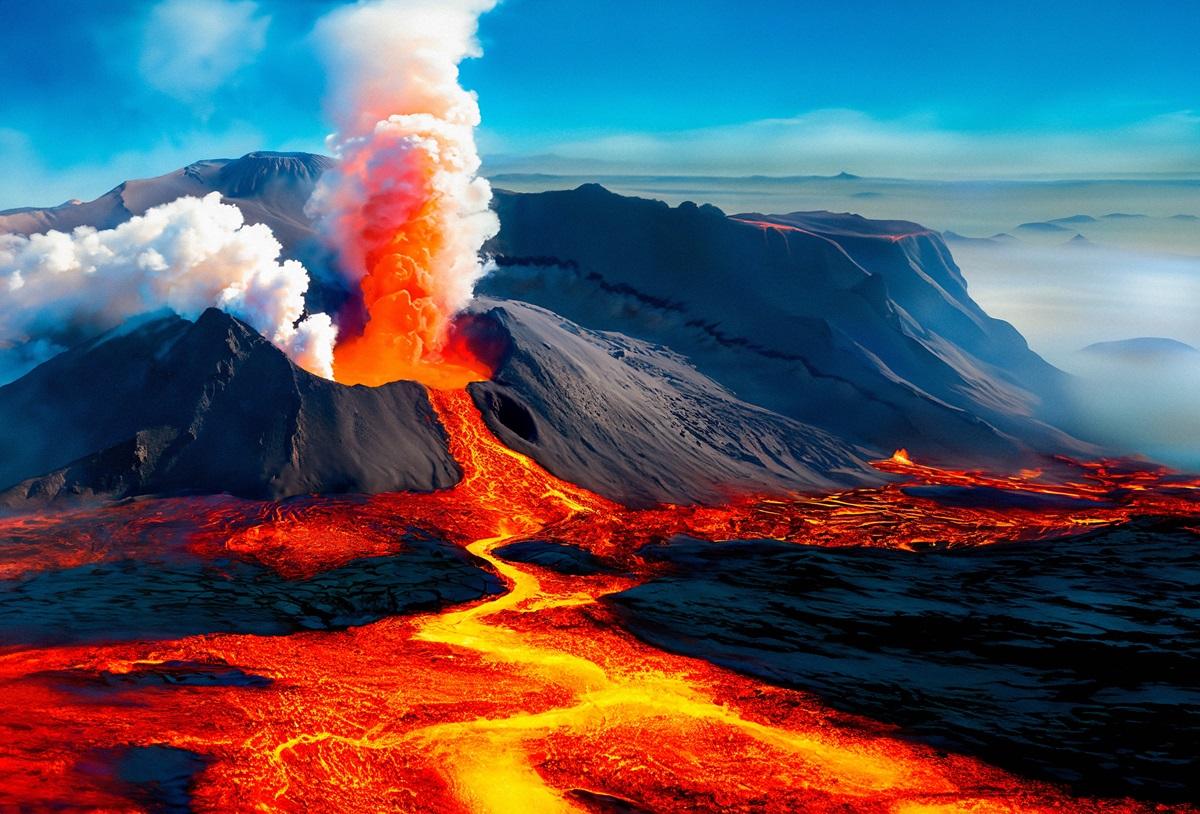 Un vulcan din Rusia a erupt pentru prima dată în 500 de ani în urma cutremurului. De ce se tem experții că e doar începutul