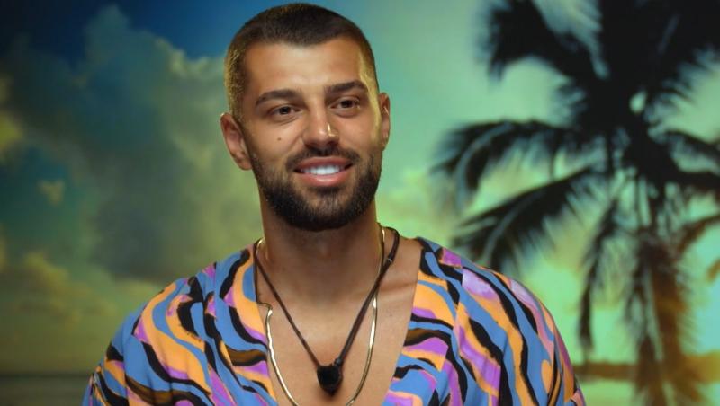 Insula Iubirii, 5 august 2025. Concurenții, apropieri periculoase de ispite! A urmat un bonfire dureros pentru fete