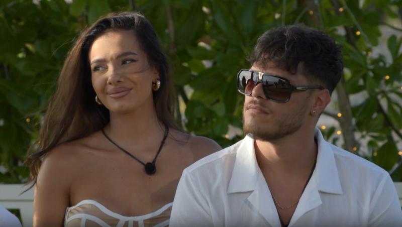 Insula Iubirii, 5 august 2025. Concurenții, apropieri periculoase de ispite! A urmat un bonfire dureros pentru fete