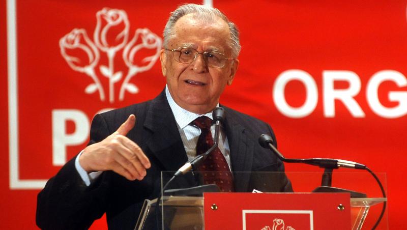 Cum arăta Ion Iliescu în tinerețe. Imagini de colecție cu regretatul Președinte al României de pe vremea studenției