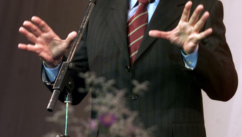 Cum arăta Ion Iliescu în tinerețe. Imagini de colecție cu regretatul Președinte al României de pe vremea studenției