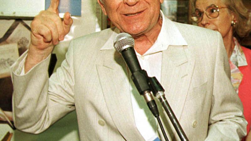 Mesajul transmis de Patriarhul Daniel după moartea lui Ion Iliescu: „Veşnica lui pomenire din neam în neam!”