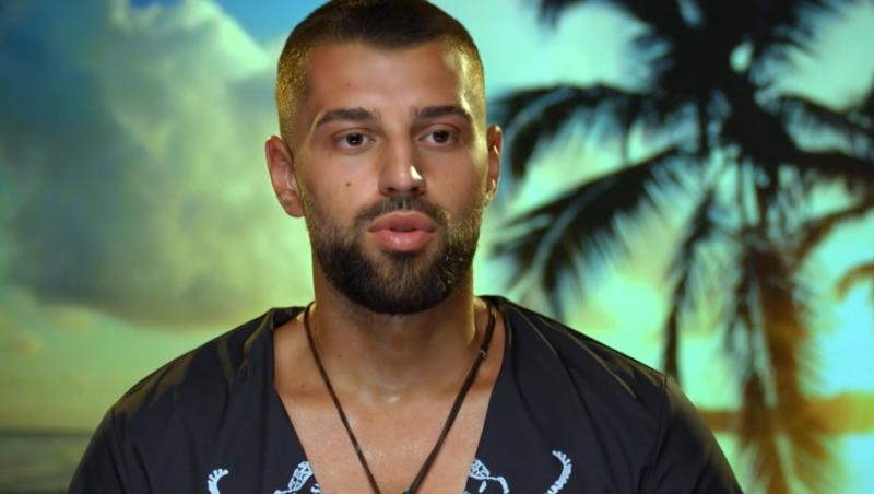 Insula Iubirii, 6 august 2025. Flacăra ispitei s-a aprins la vila băieților! Ella și Teo, apropiere îndrăznețe. Ce s-a întâmplat