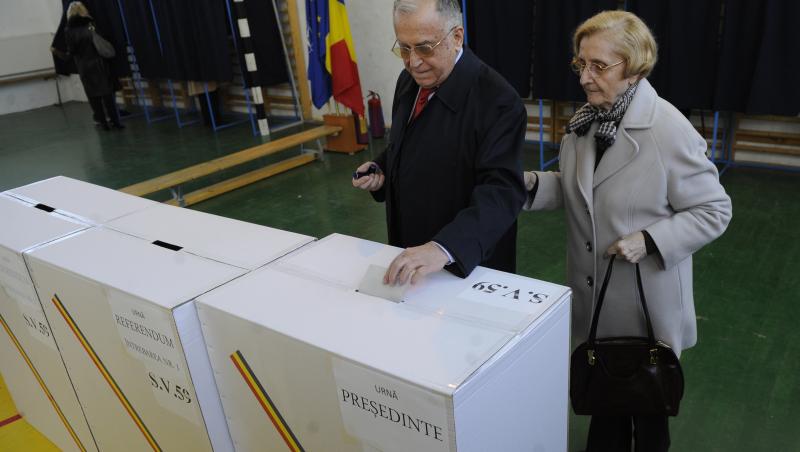 Nina Iliescu nu a participat la înmormântarea soțului său, Ion Iliescu. De ce a lipsit și de ce a fost chemat medicul de urgență