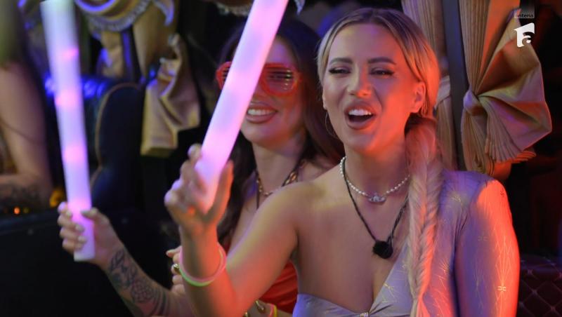 Cum arăta ispita Andrușca înainte să își pună implant fesier. Imagine rară cu ea înainte de intervenția estetică