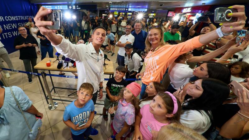 Momentul în care David Popovici a „blocat” o benzinărie de lângă Sibiu. Ce s-a întâmplat după ce a oprit să-și alimenteze bolidul